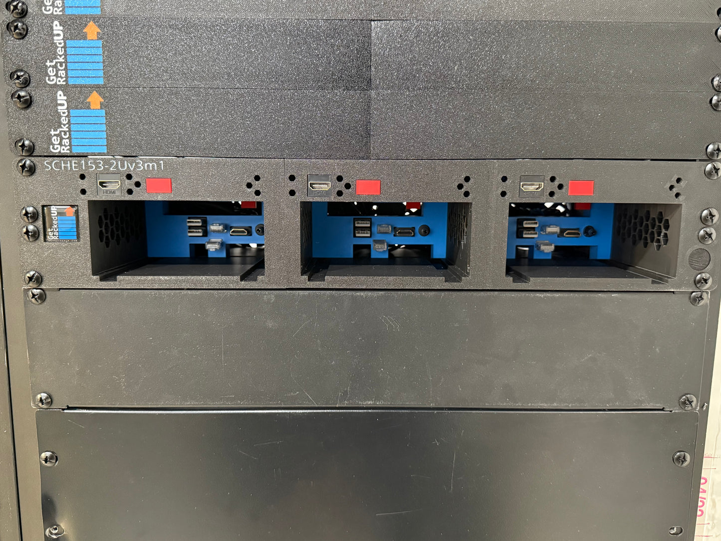 SCHE15302Uv3m1 – 2U Rackmount Chassis for Scale Computing HE153 Nodes