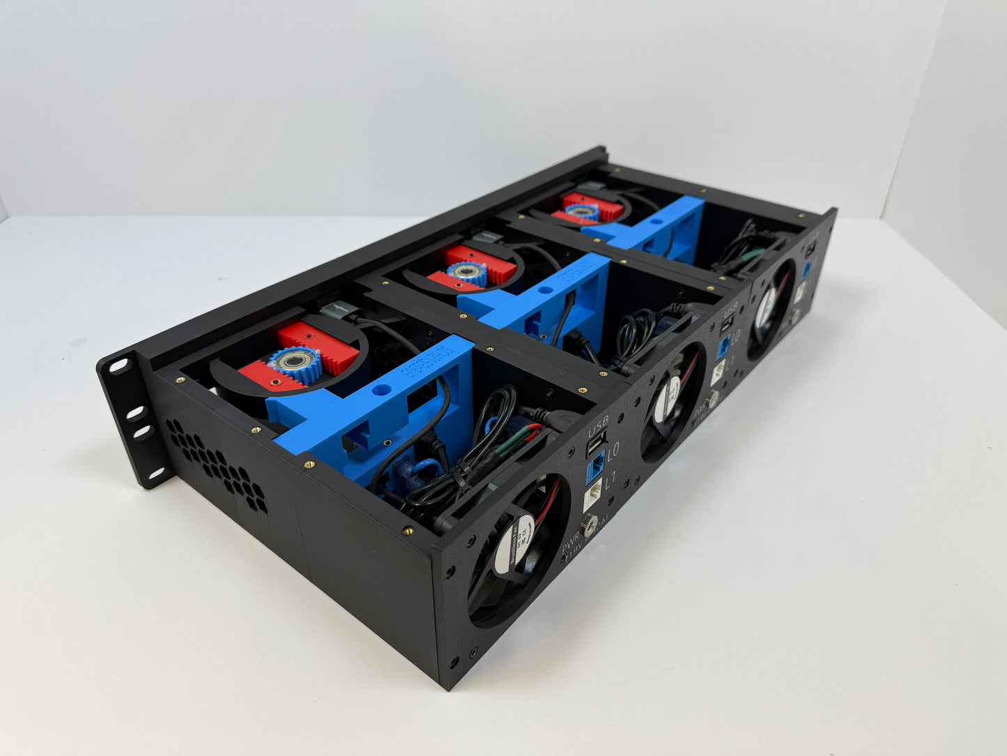 SCHE15302Uv3m1 – 2U Rackmount Chassis for Scale Computing HE153 Nodes