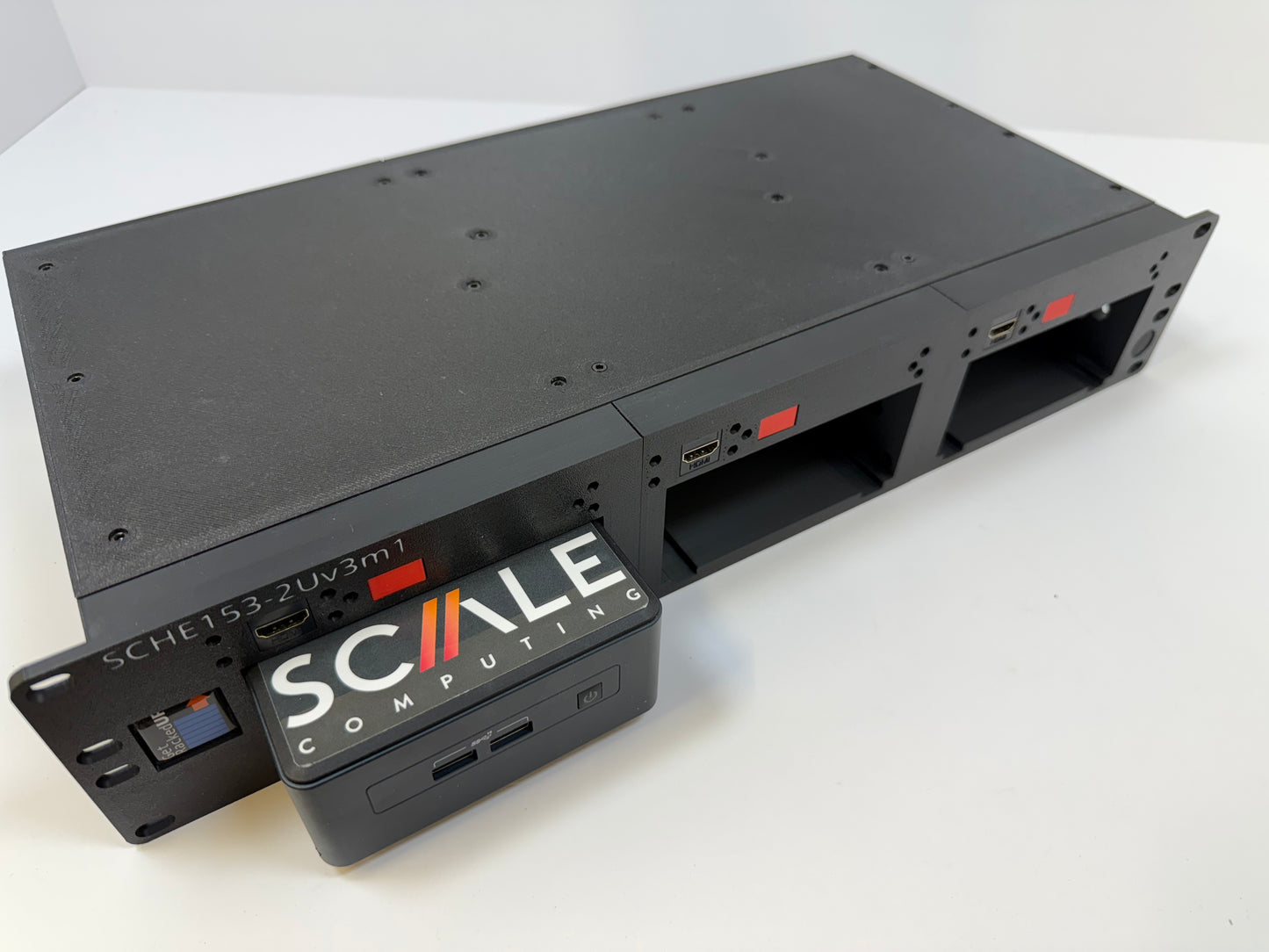 SCHE15302Uv3m1 – 2U Rackmount Chassis for Scale Computing HE153 Nodes
